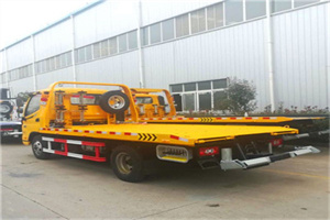 阿合奇附近拖车救援搭电