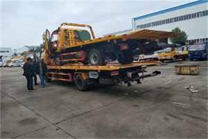 阿合奇同城汽车补胎