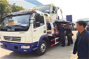 阿合奇汽车道路救援拖车价格